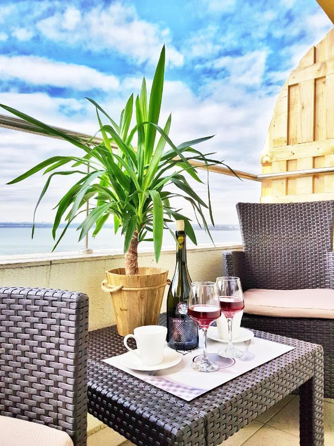 مامايا Lakeview Flats Summerland المظهر الخارجي الصورة